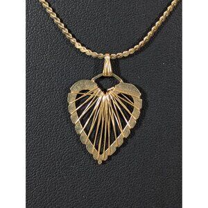 Vintage Accents by Halllmark Gold Tone Wire Wrap Heart Necklace 18"